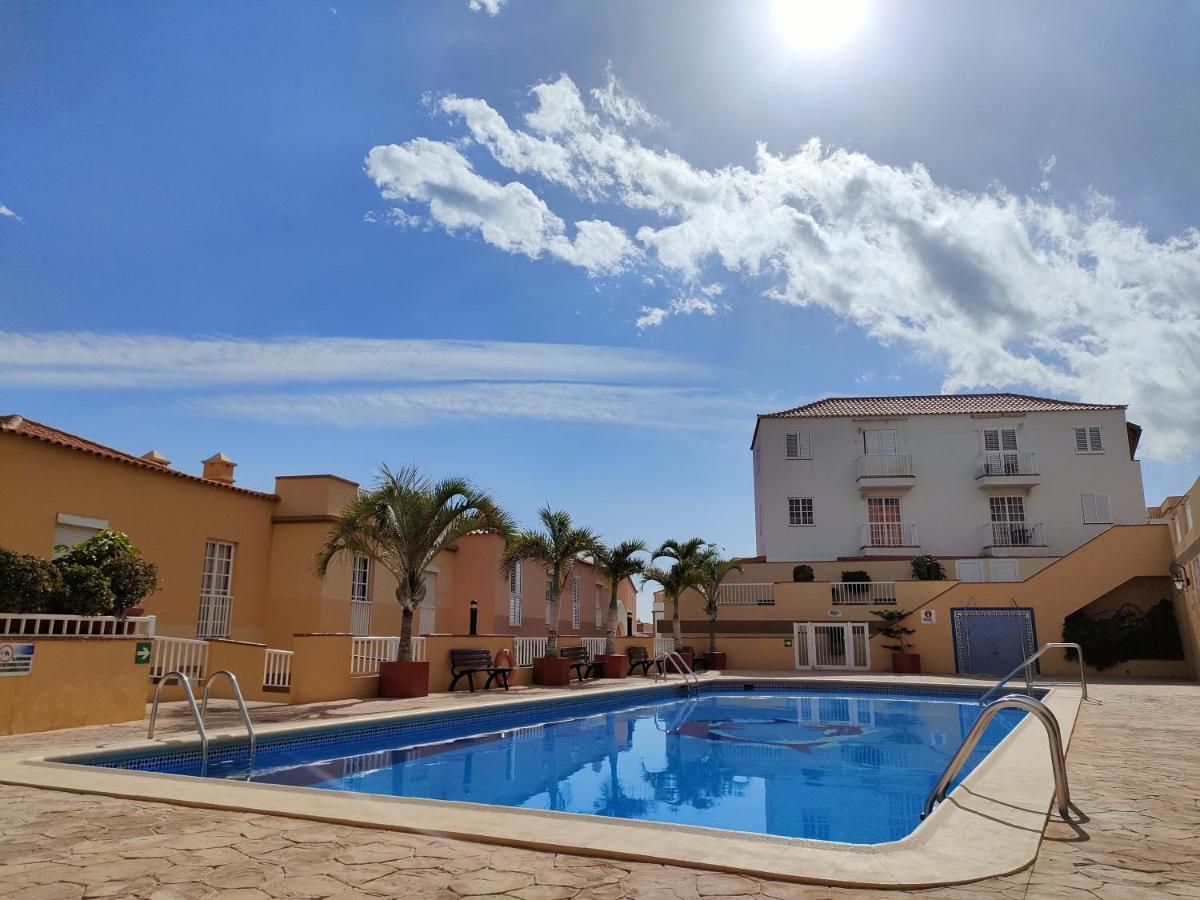 Arenitas Beach Un Oasis Junto Al Mar Candelaria Bagian luar foto